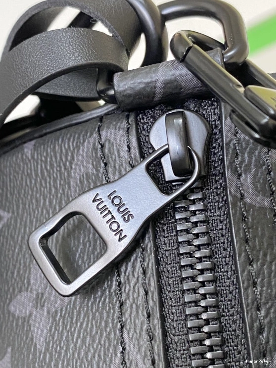 VUITTON Soft Polochon LOUIS PM 0817
